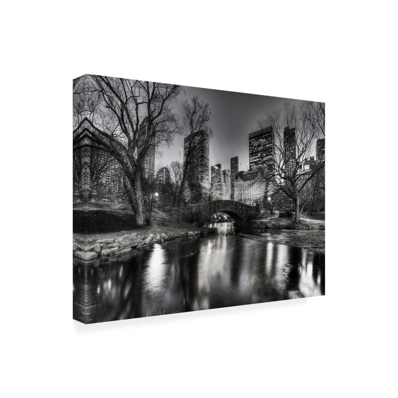 Art mural sur toile tendue - "Central Park Evening" par Chris Bliss pour décoration de salon, de chambre à coucher ou de bureau - 24 x 32