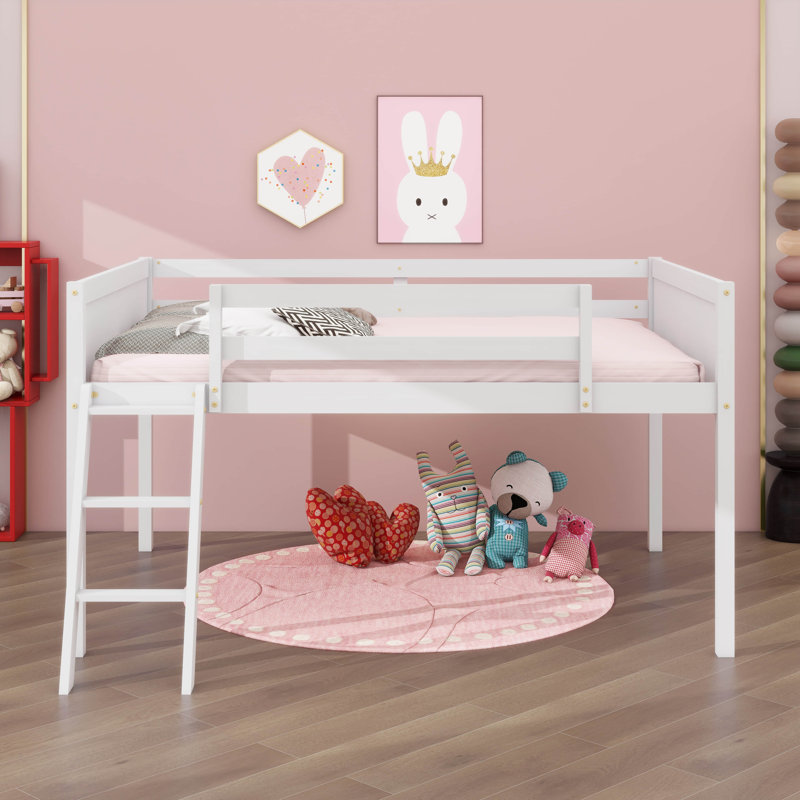 Un lit bas en bois double avec une échelle, Blanc