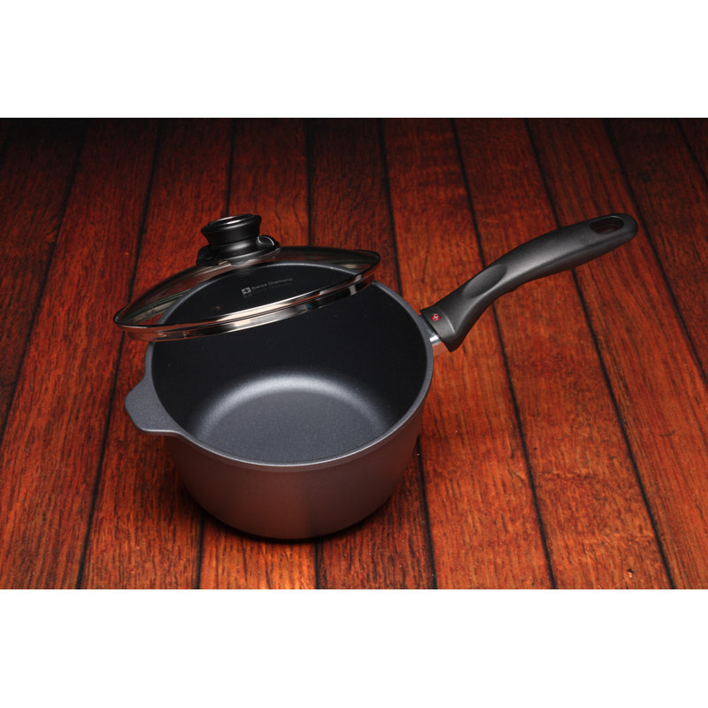 Saucepan with Lid, 3.2 Qt.