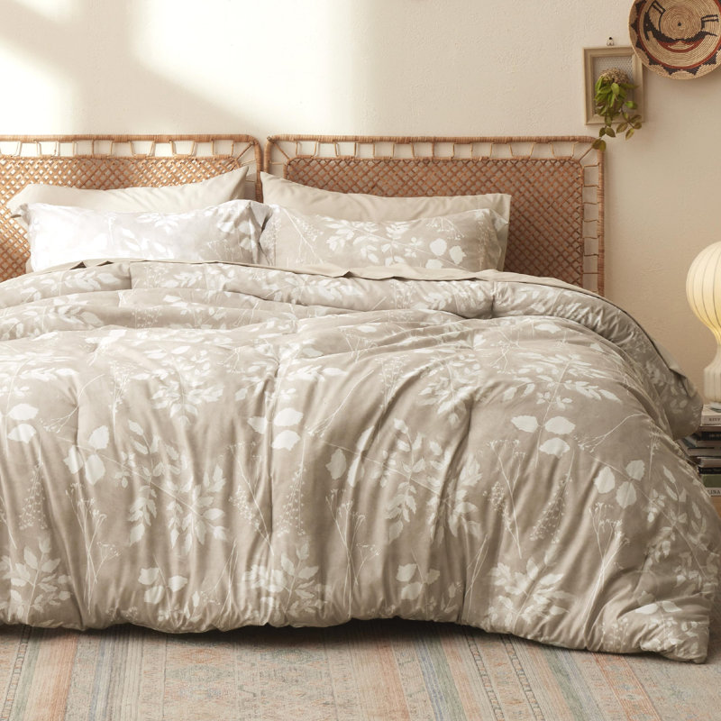 Bedsure Bed in a Bag - Reversible Flroal & Plant Pattern Printed with Comforters, Sheets, Pillowcases & Shams, 89GSM