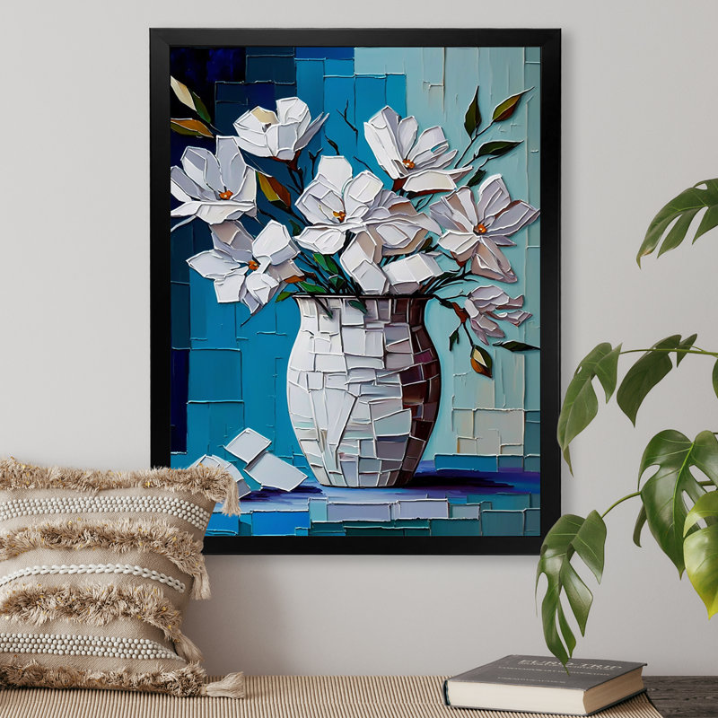 Nature morte avec fleurs blanches sur fond bleu I - reproduction sur toile, H 20 po x l 12 po x P 1 po, Cadre photo noir