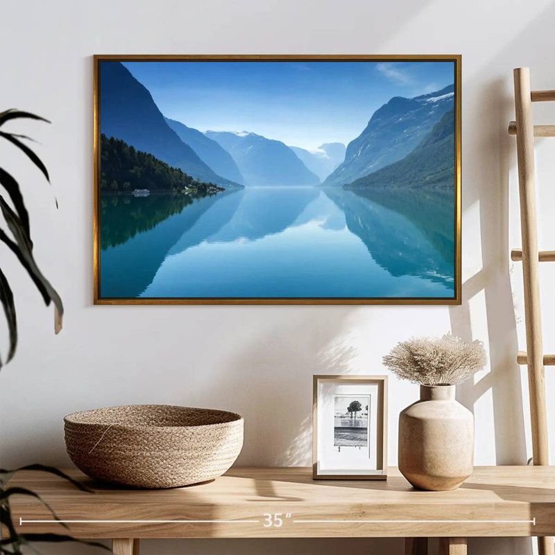 Vue du lac Lovatnet, Cadre flottant doré, 25 po x 17 po