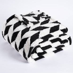Geometric Flannel Fleece Throw Blanket