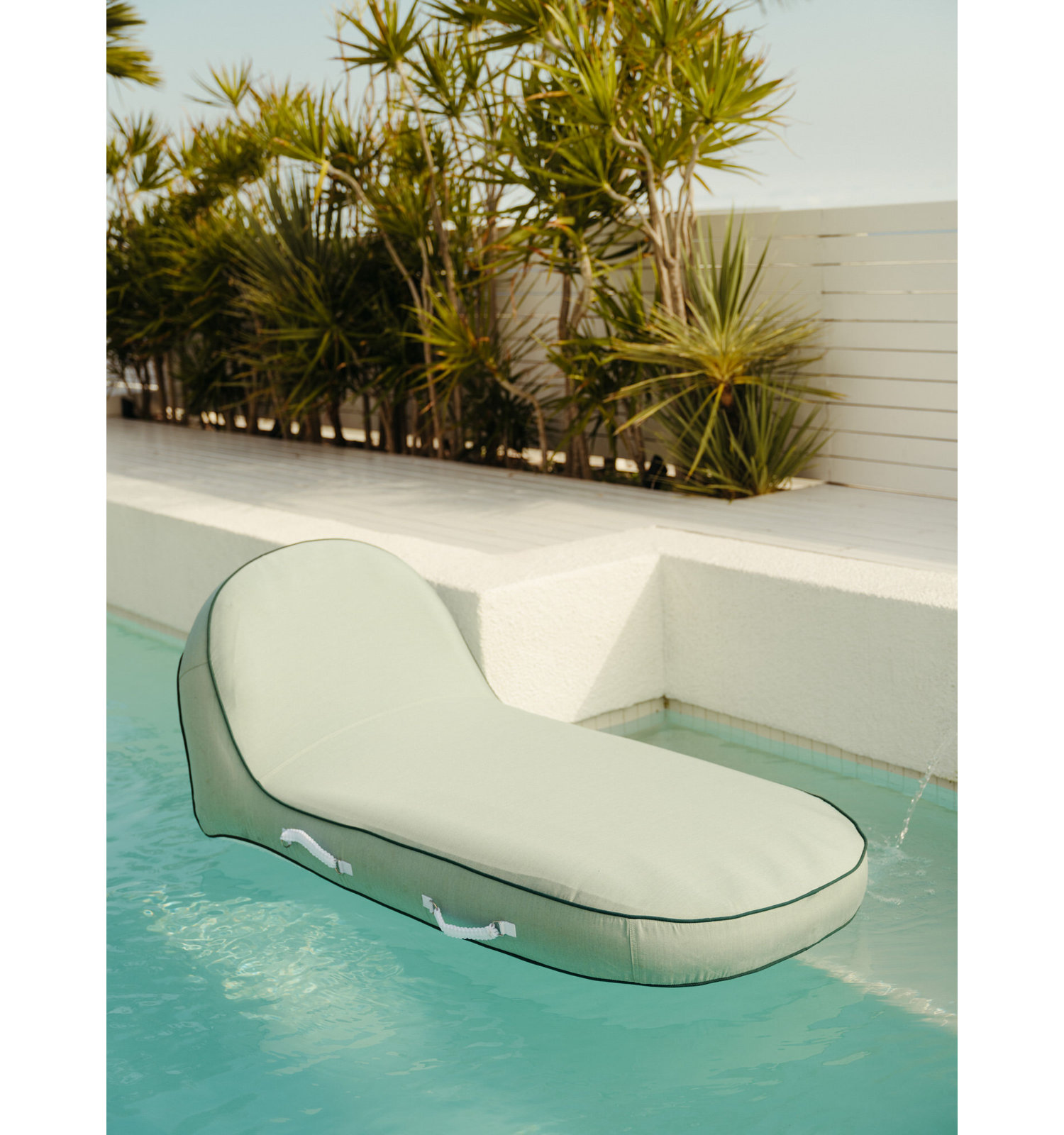 Pool Lounger, Rivie Green