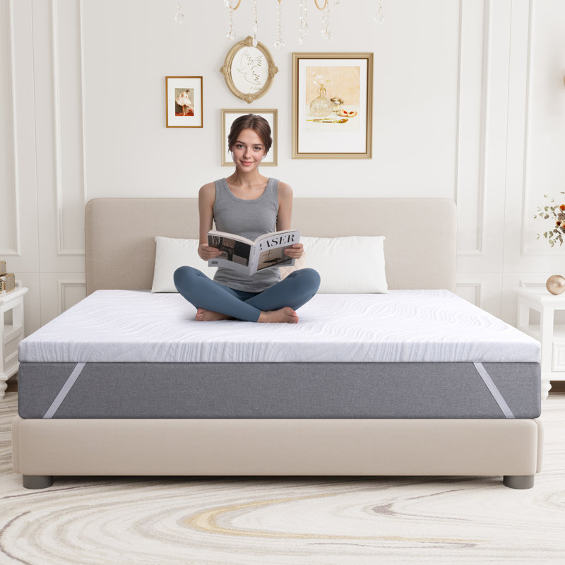 7cm Medium Feeling Memory Foam Mattress Topper Infused With Gel For Comfort Sleep, Small Double (4')