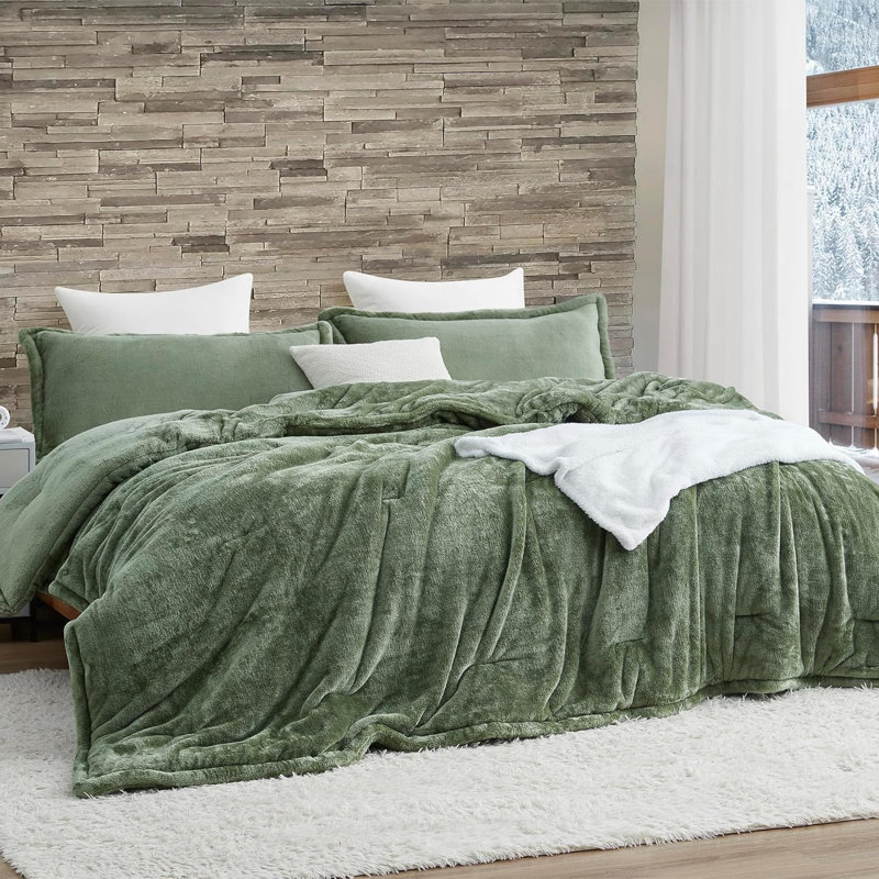 Softer than Soft - Coma Inducer Oversized Comforter Set - Double Plush, Twin XL Comforter + 1 Standard Sham, Green