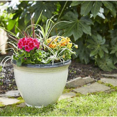 18" Round Heritage Planter