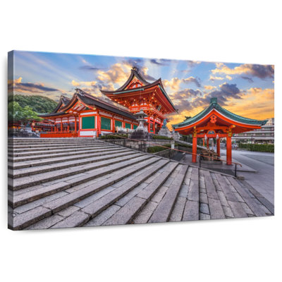 Nicci Fushimi Inari Shrine