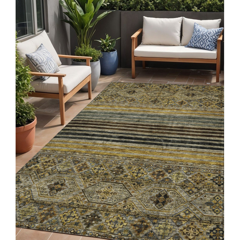Tapis intérieur lavable à médaillon doré 5 pi x 8 pi