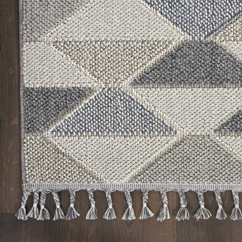 Lairey Geometric Indoor Rug, Rectangle 4' x 6'2"