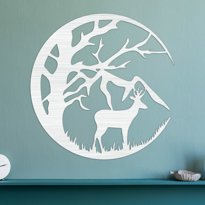 Décoration murale circulaire avec branches d'arbre et cerf - Argent ACM (31,33 po x 32 po), H 31,3 po x l 32 po x P 0,25 po
