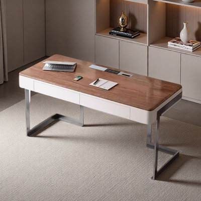 Bureau en bois massif et bureau en noyer