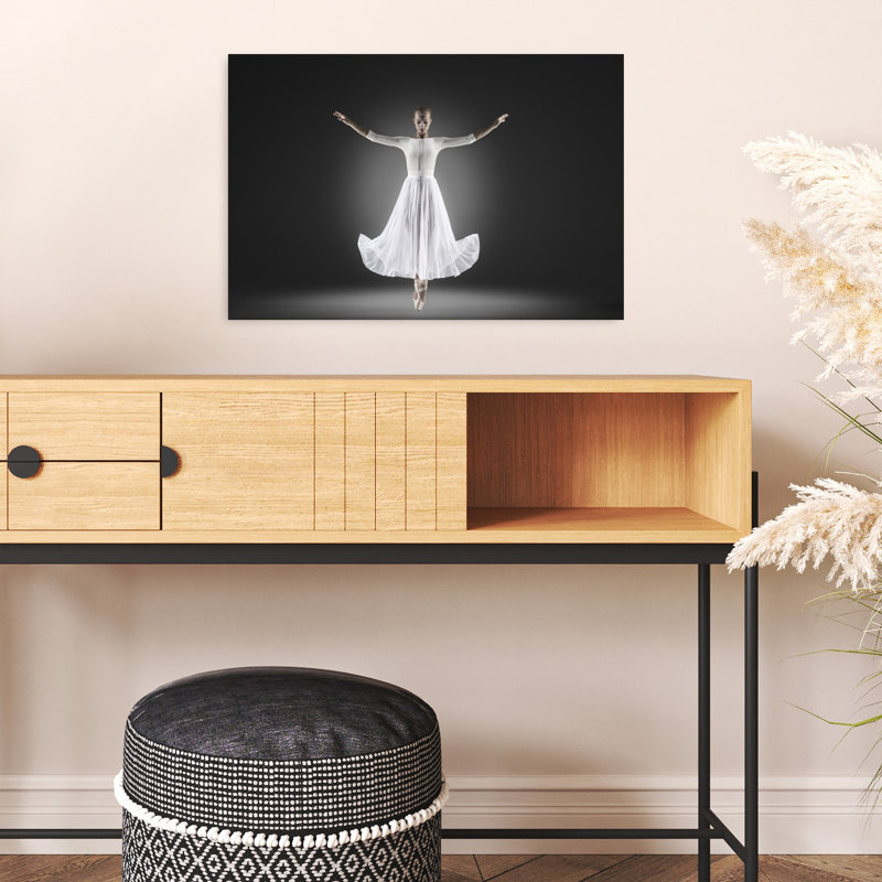 Ballerine en vol, impression d'art dramatique moderne et élégant, H 16 po x l 24 po