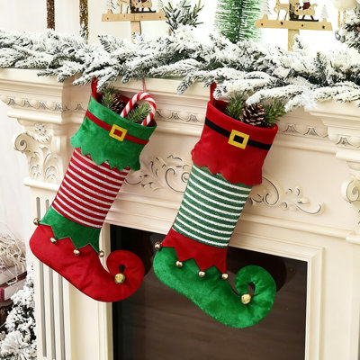 Ensemble de 2 chaussettes de Noël chaussettes rouges et vertes avec pompon, pour décor de manteau de cheminée, décorations de Noël, bas de Noël, bas de Noël