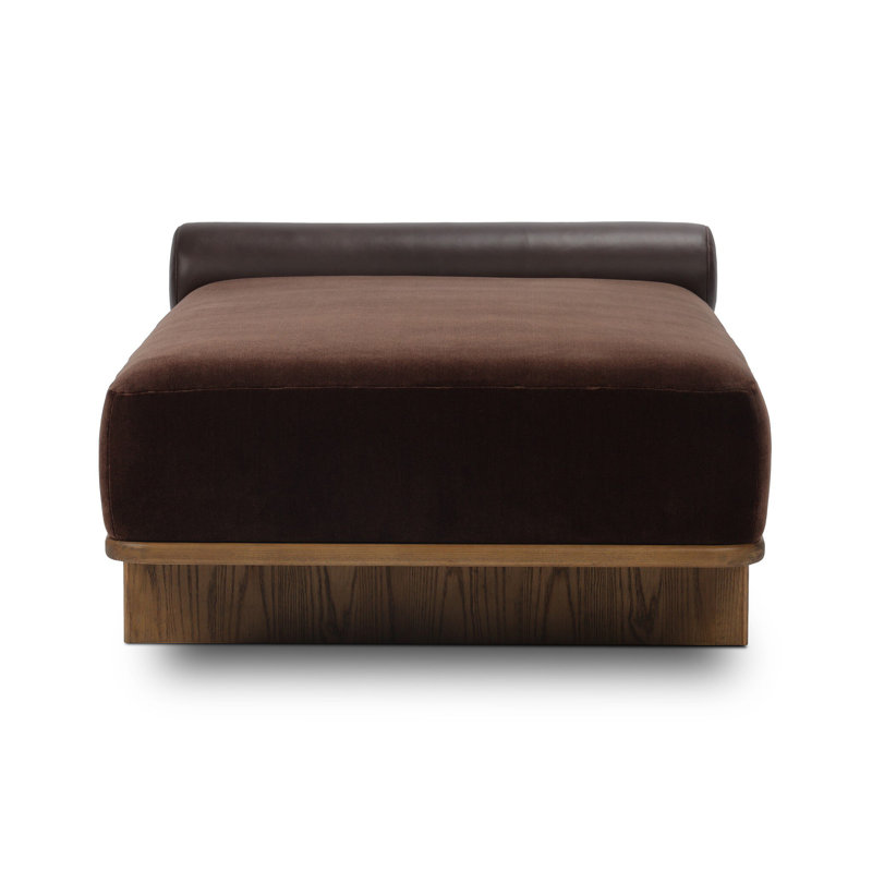 Teia Chaise, Monte Chocolate
