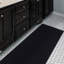 Tapis de couloir noir Ottohome-105064713-118339474