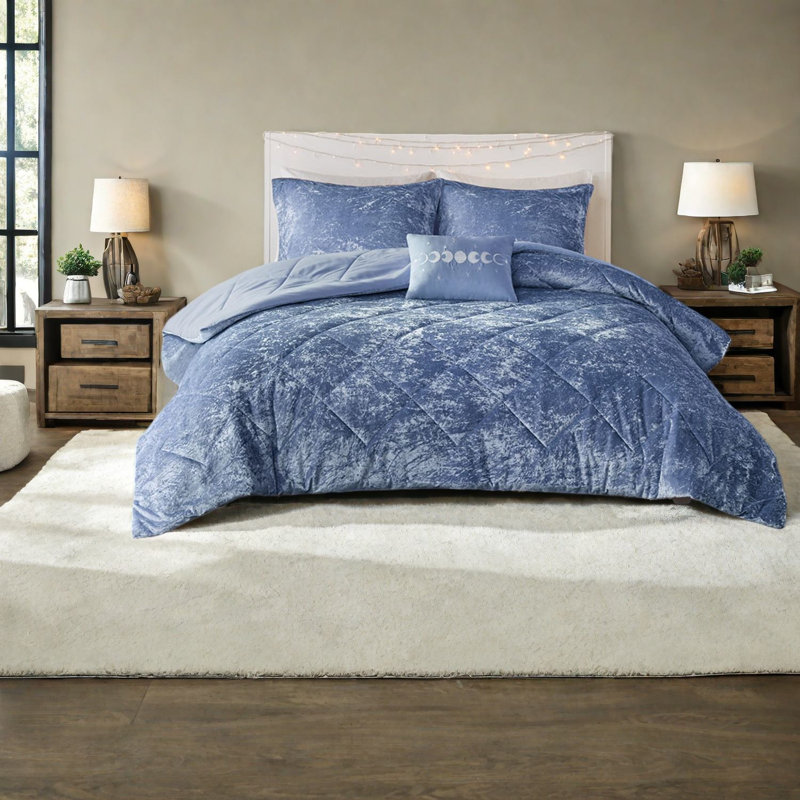 Luxurious Velvet Bedding Set, Hypoallergenic Comforter With Pillow, King/cal King
