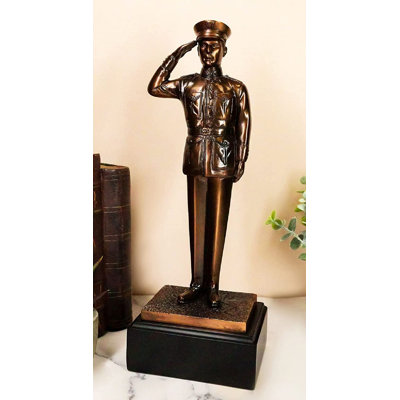 Figurine Jonesha