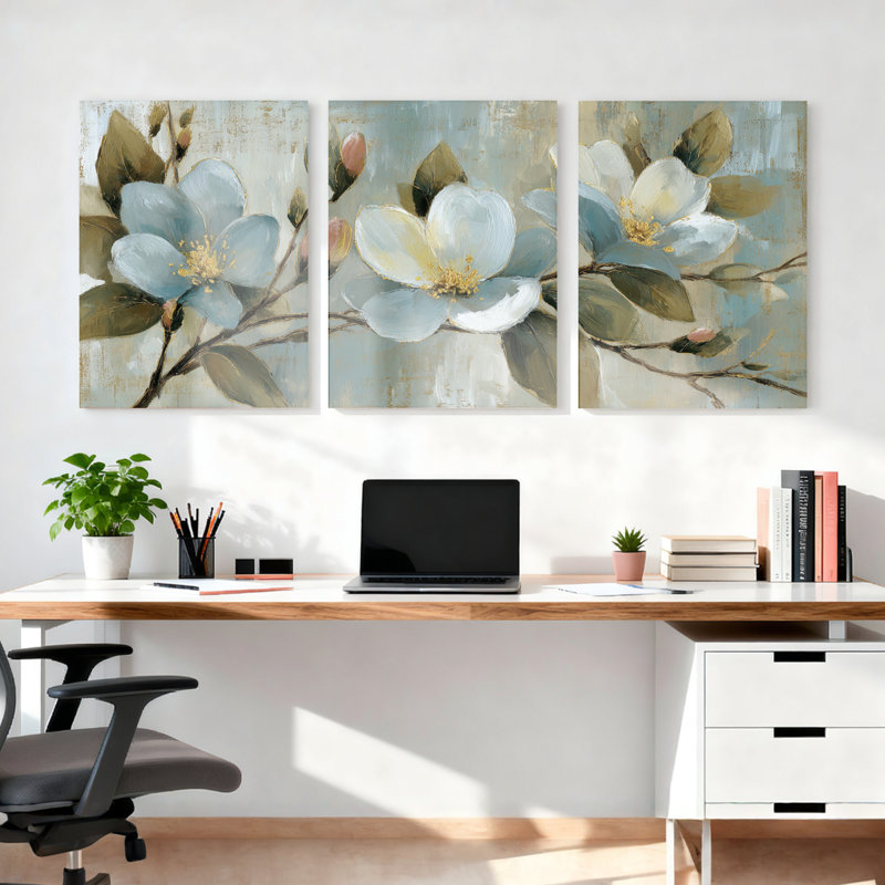 Ensemble de 3 tableaux muraux sur toile tendue représentant des fleurs de magnolia bleu, H 24 po x l 48 po