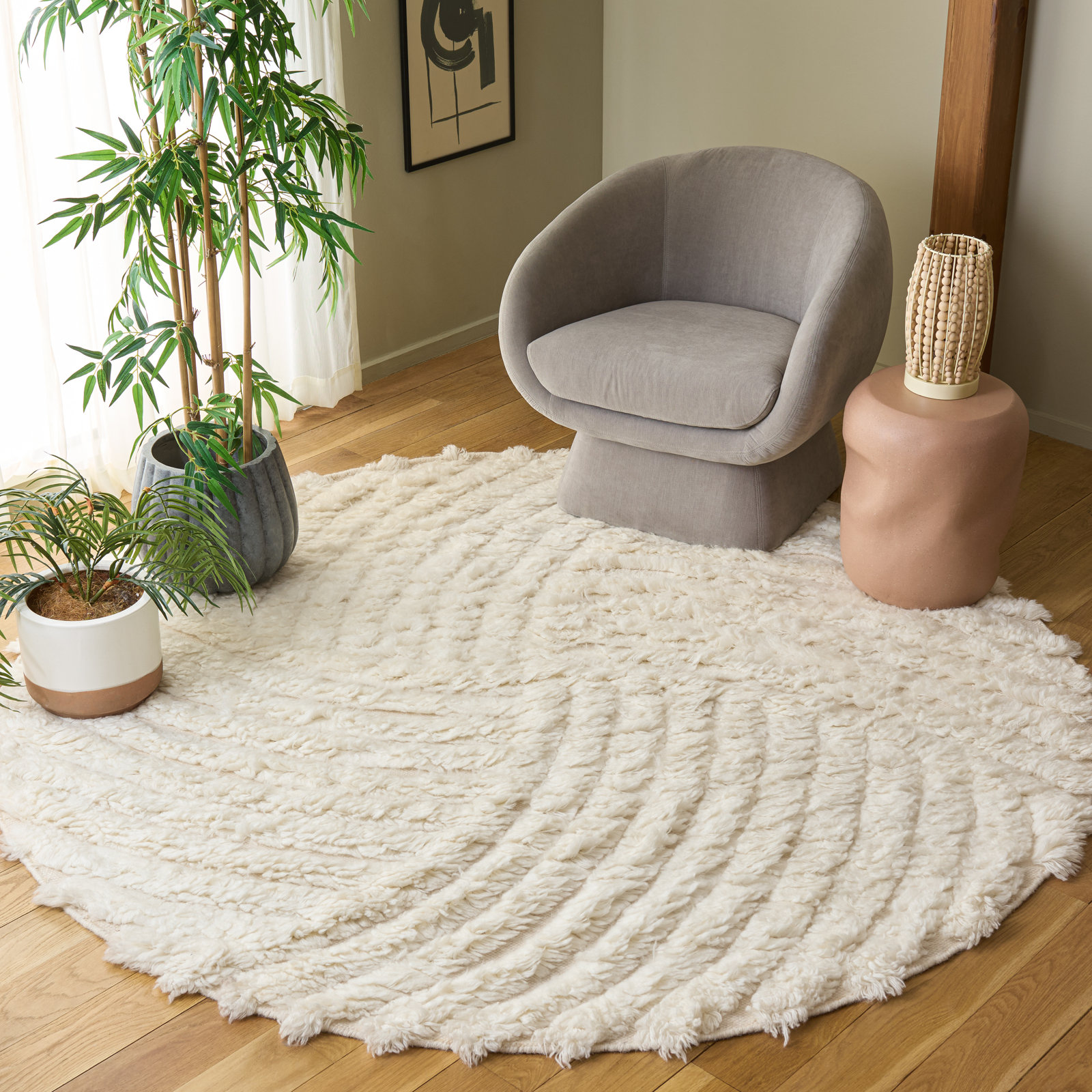 Abriel Ivory Hand-Woven Abstract Wool Rug, Round 7'
