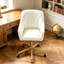 Ensemble de bureau et chaise pour bureau à domicile, bureau d'ordinateur carré blanc avec ensemble de chaises de bureau rembourrées, bureau d'ordinateur personnel et ensemble de chaise de travail pivotant à hauteur réglable, ensemble de fauteuil de coiffeuse en velours / polyuréthane, ensemble de mobilier de poste de travail multi-paquets