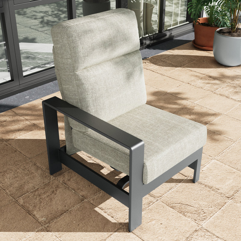 Outdoor Lounge Chair