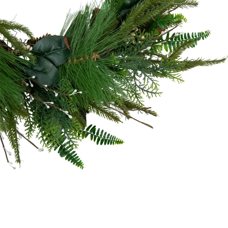 Couronne de Noël artificielle longue pin et feuillage mélangé 25 pouces non éclairé