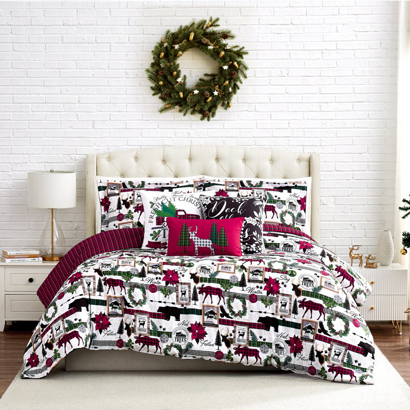 Merry Town White/Green/Red Microfiber Reversible Comforter Set, Queen Comforter + 5 Additional Pieces