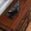 Armoire d'appoint en noyer massif