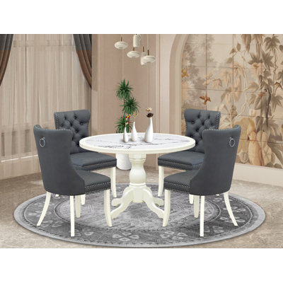 L'ensemble de salle à manger 5 pièces Mid-Century comprend une table avec un plateau en marbre veiné et 4 chaises en tissu de polyester gris platine, blanc lin