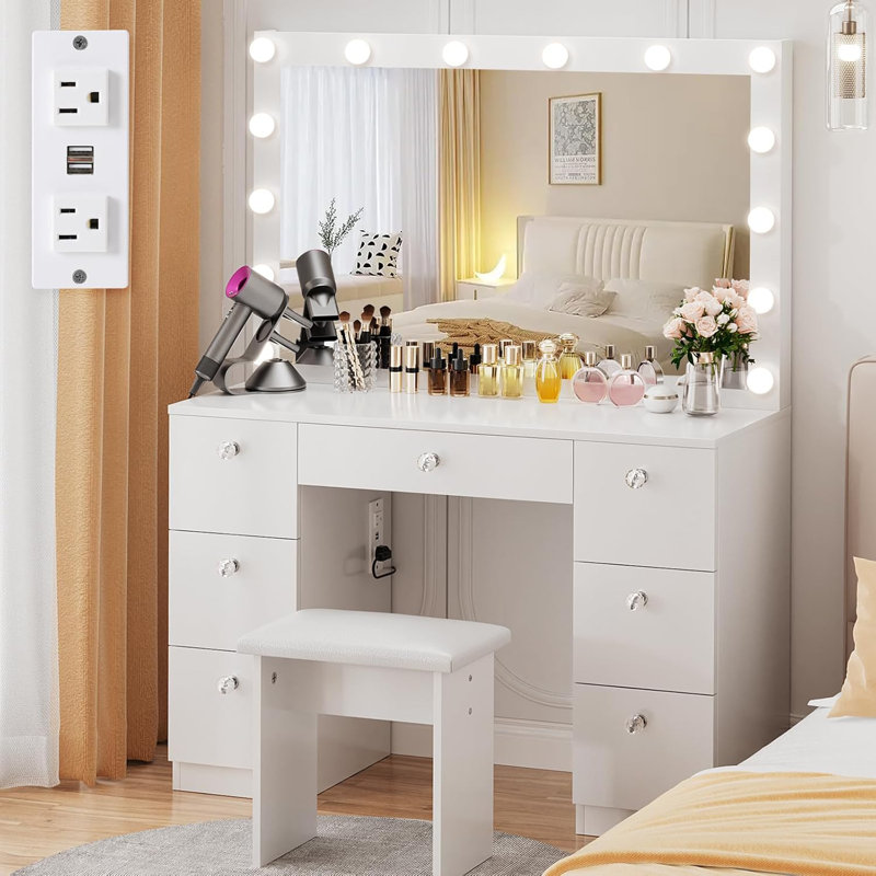 Vanity, White