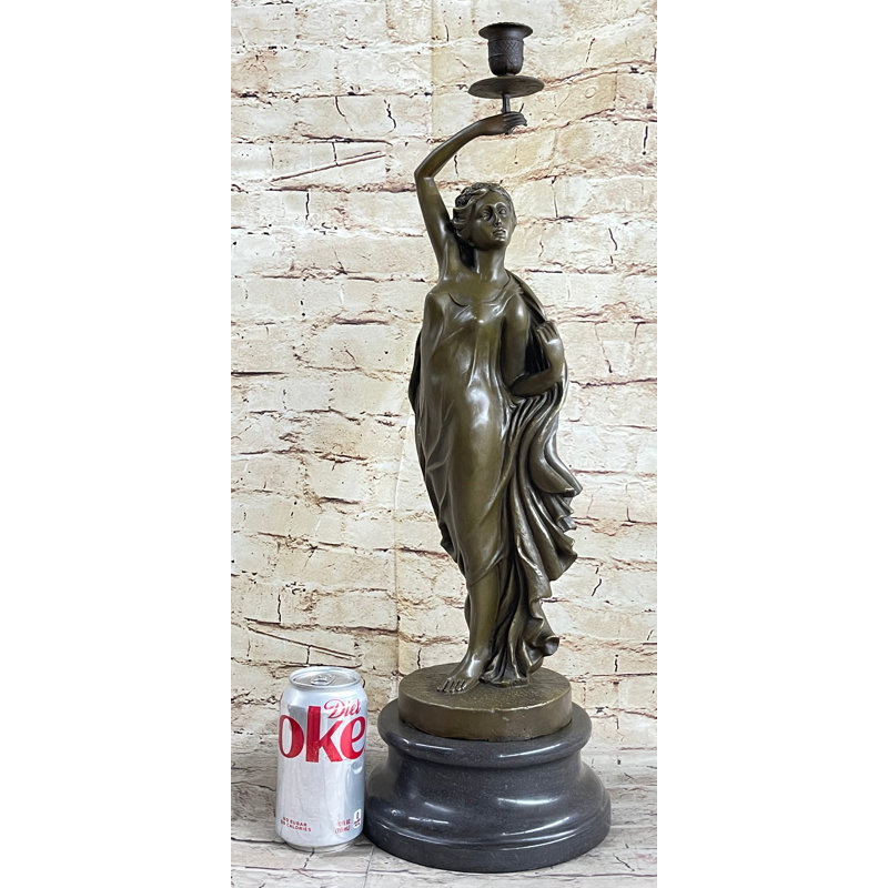 Figurines et sculptures Ayo