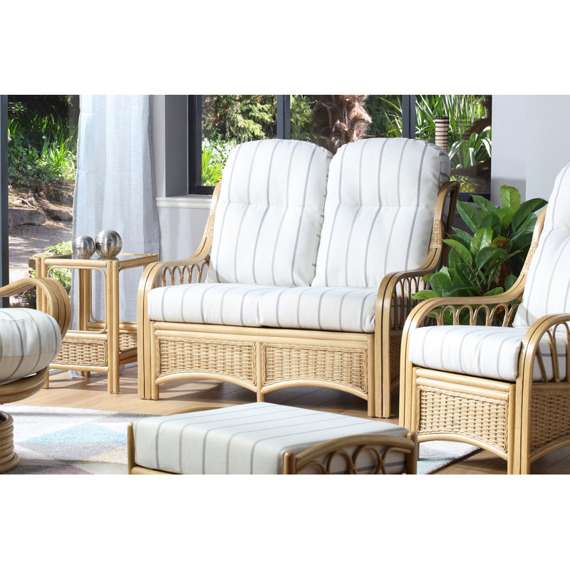 Thornby Loveseat