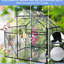 Serre en polycarbonate noir de 6 pi x 6 pi - Toit réglable pour embellissement du jardin toutes saisons, porte coulissante, structure rouille noire, base galvanisée