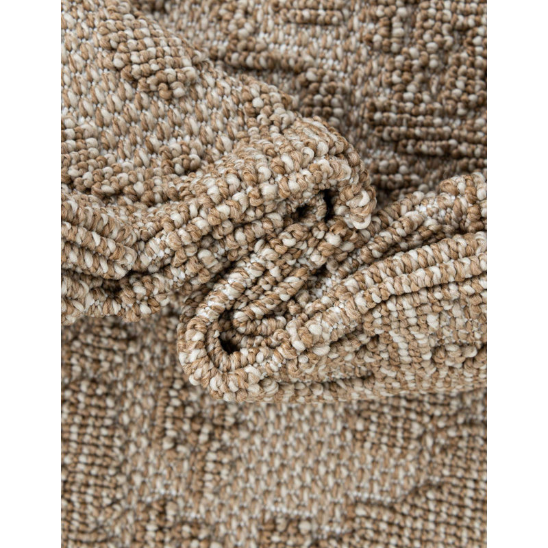 Indoor/Outdoor Traditional Area Rug, Round 5'3"