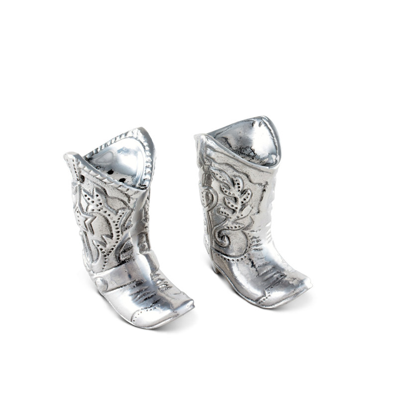 Western Salt And Pepper Shaker Set