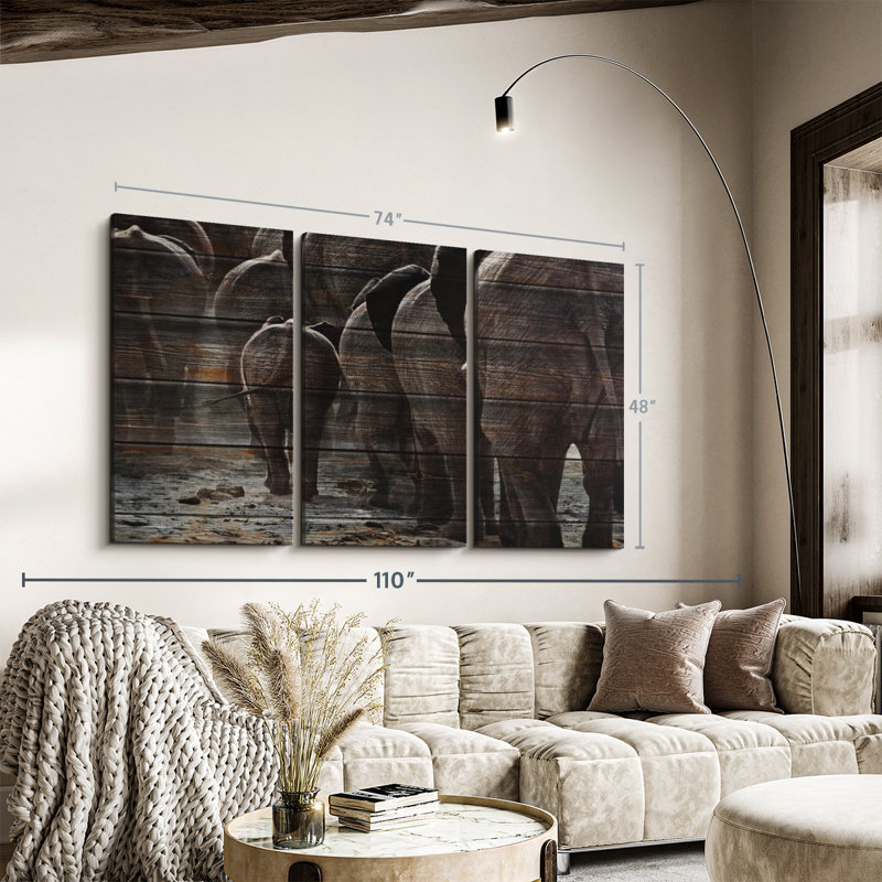 «Wooden Textured Elephants» sur toile, H 48 po x l 74 po x P 1,25 po