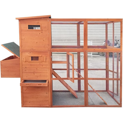 Emmelie 19.4 Square Feet Chicken Coop with Chicken Run For Up To 5 Chickens