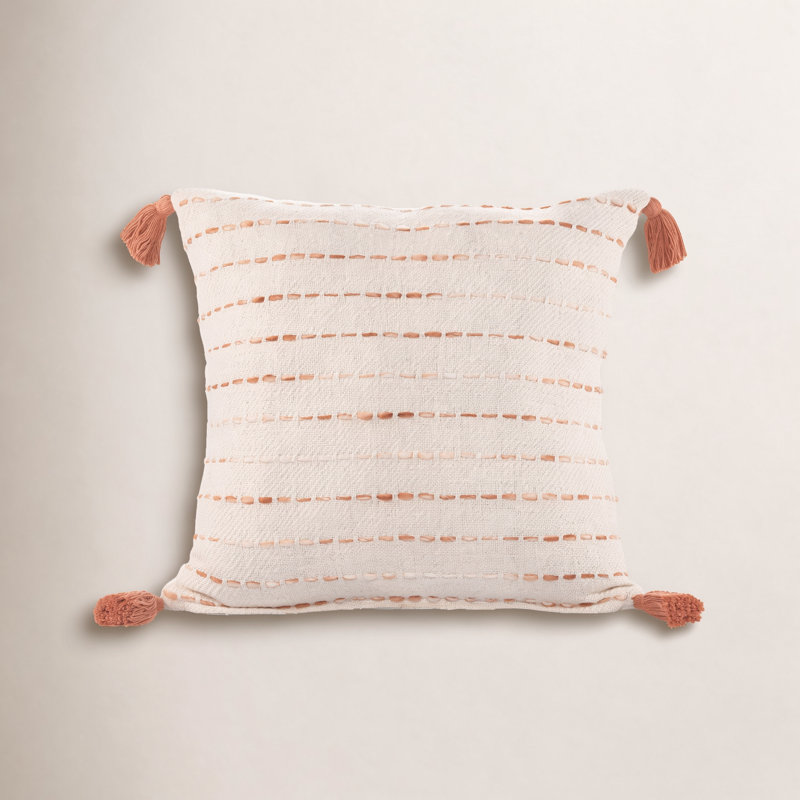 Housse et insert de coussin carré en mélange de coton Hainsly, Corail / Naturel, Plumes