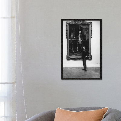Woody Allen at the Met (NYC, 1963) by Ruth Orkin - Photograph Print on Canvas