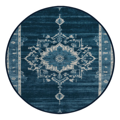 Tapis bleu lavé à la machine