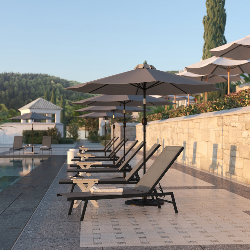 Chaises longues réglables en polyester enduit de PVC Aubreeana, Brun