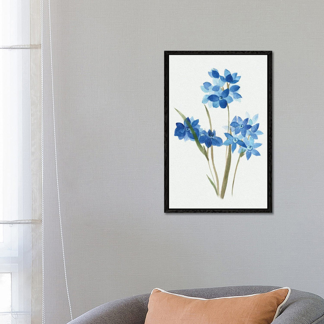 Blue Blossom Botanical I von Tava Studios - Galerie-verpackte Leinwand GiclÃ©e auf Leinwand