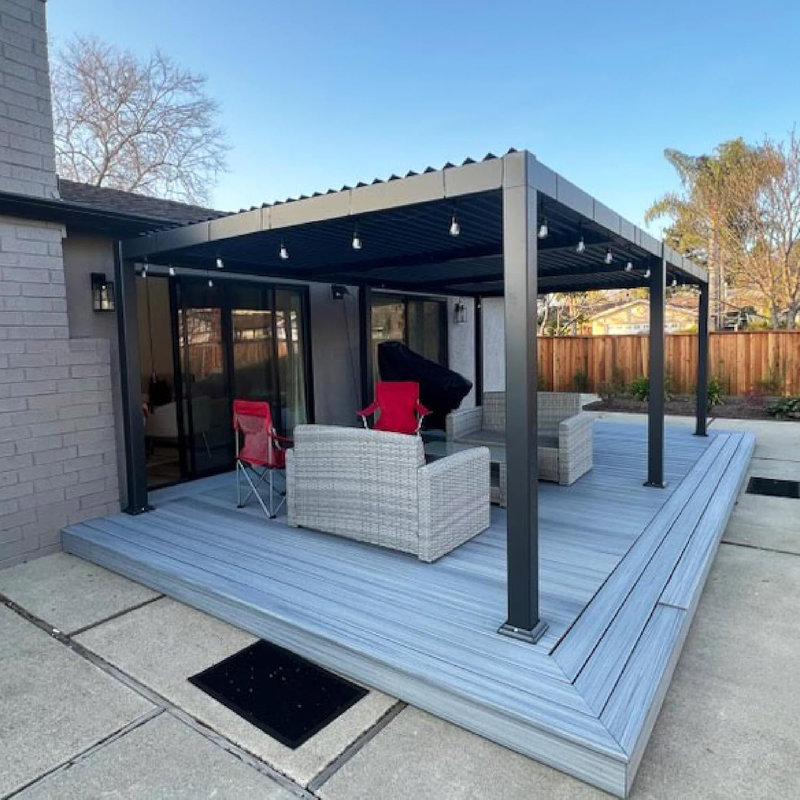 Pergola à persiennes mauve 20,4 pi L 11,4 pi. D Pergola en aluminium avec toit autoportant | La conception à vis dissimulée minimise la quincaillerie visible, créant un look élégant et homogène pour les espaces extérieurs modernes.