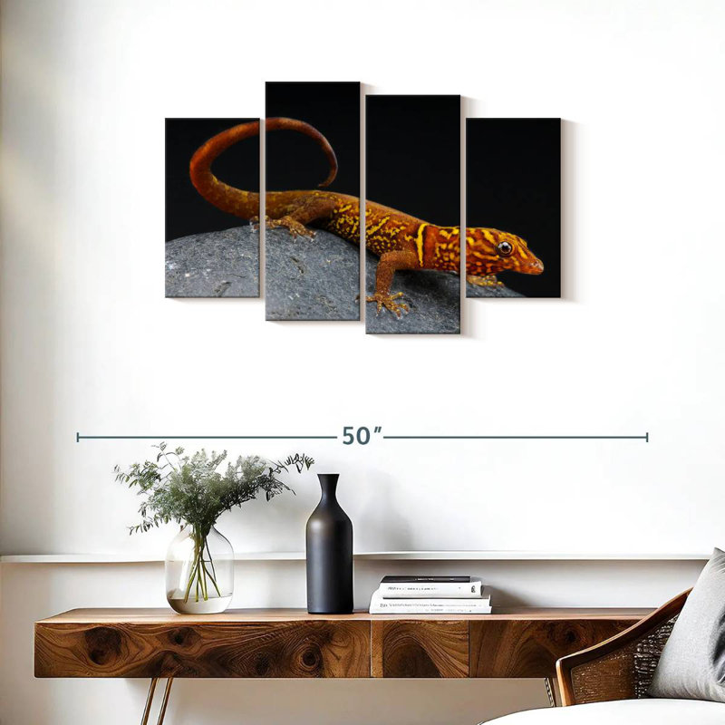 Brampt Gecko, 22" H x 36" W