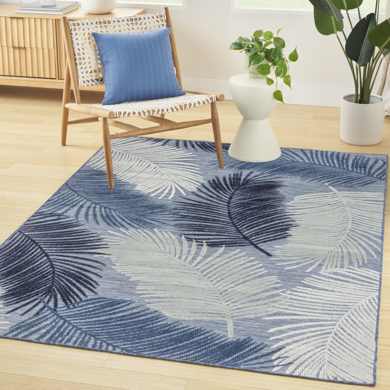 Tapis tropical en denim 5 pi 3 po x 7 pi 3 po Nourison Suncoast, En jean, Rectangle 5 pi 3 po x 7 pi 3 po