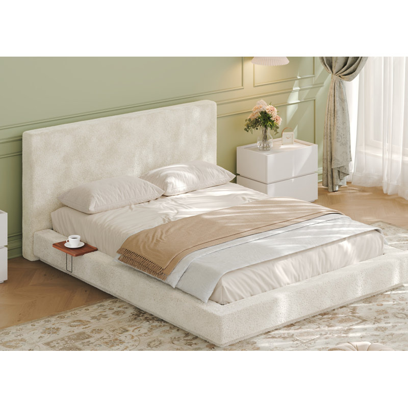 Structure de lit grand AirFrame avec table d'appoint coulissante réglable effet flottant visuel, coussin éponge rembourré en nuage de 8,7 po, assemblage facile