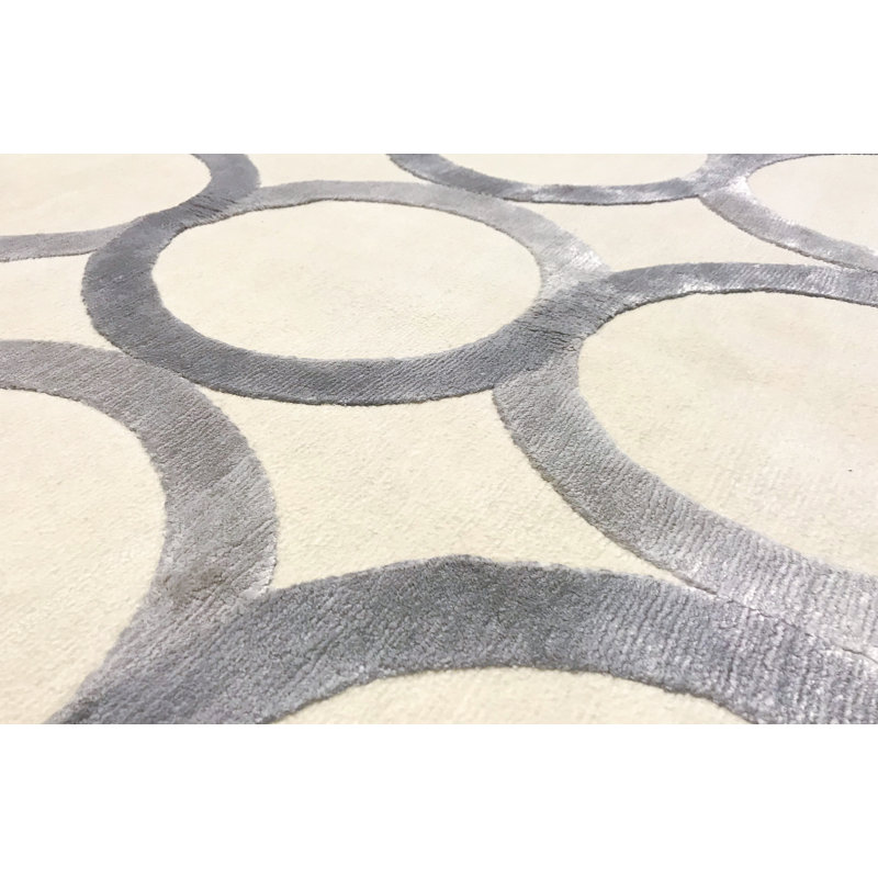 Hand-Knotted High-Quality Beige Area Rug