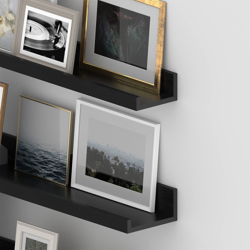 Berra Floating Shelf