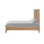 Lit double de style campagnard avec tête de lit en planche, conception durable et intemporelle pour les chambres confortables-418442183